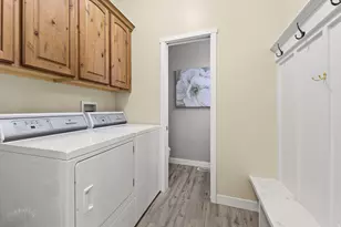 8612 S Terra Pointe Way, West Jordan, UT 84088 - Photo 11