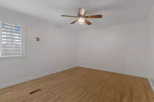 4506 S Countrylane Rd, Salt Lake City, UT 84117 - Photo 13