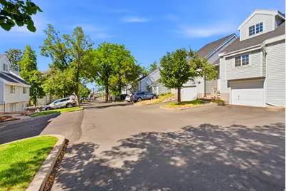 3133 S Applewood Dr E, Bountiful, UT 84010 - Photo 29