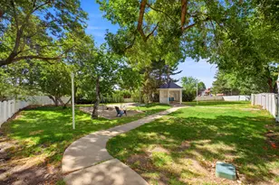 3133 S Applewood Dr E, Bountiful, UT 84010 - Photo 37