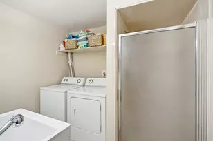 3133 S Applewood Dr E, Bountiful, UT 84010 - Photo 25