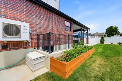 849 W 2700 S, Syracuse, UT 84075 - Photo 41
