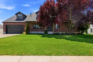 849 W 2700 S, Syracuse, UT 84075 - Photo 1