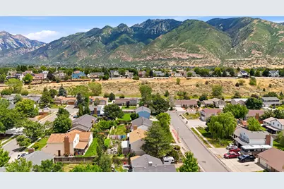1251 E Sage Ridge Rd, Sandy, UT 84094 - Photo 51