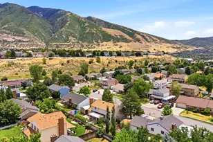 1251 E Sage Ridge Rd, Sandy, UT 84094 - Photo 49