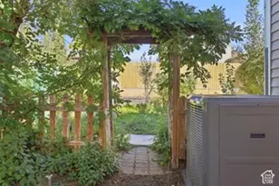 1251 E Sage Ridge Rd, Sandy, UT 84094 - Photo 47