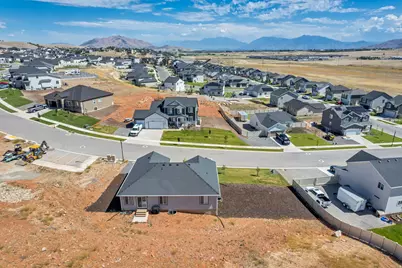 1988 S Marigold Way, Santaquin, UT 84655 - Photo 43