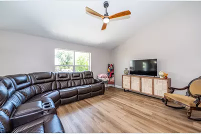 429 E 360 S, Hyrum, UT 84319 - Photo 13