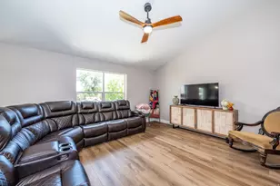 429 E 360 S, Hyrum, UT 84319 - Photo 13