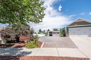 429 E 360 S, Hyrum, UT 84319 - Photo 5