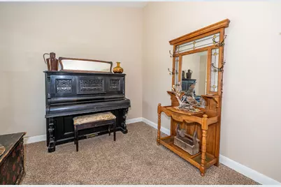 429 E 360 S, Hyrum, UT 84319 - Photo 7