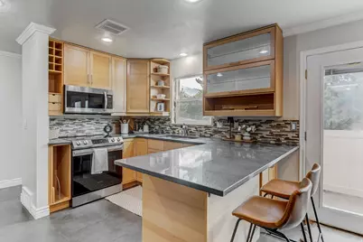2242 E Grand Spruce Cv #12, Holladay, UT 84117 - Photo 7