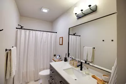 983 S 950 W, Provo, UT 84601 - Photo 33