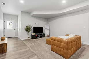 983 S 950 W, Provo, UT 84601 - Photo 25