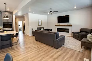 983 S 950 W, Provo, UT 84601 - Photo 9