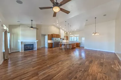 3761 S Spinnaker Bay Dr, Saratoga Springs, UT 84045 - Photo 9