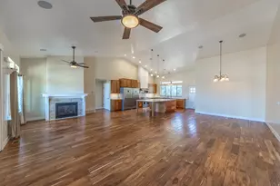 3761 S Spinnaker Bay Dr, Saratoga Springs, UT 84045 - Photo 9