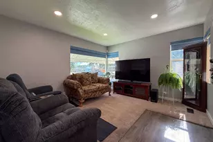 674 N 400 E, Price, UT 84501 - Photo 3