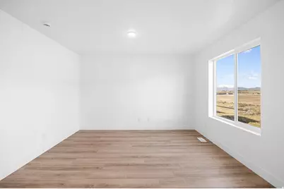 1757 S Windsong Dr #382, Santaquin, UT 84655 - Photo 3