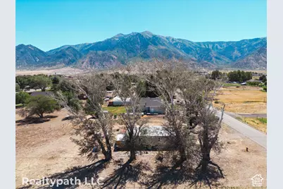 180 W 300 S, Mona, UT 84645 - Photo 5