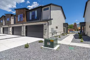 5846 N Jeeder Dr, Mountain Green, UT 84050 - Photo 25