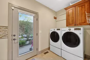 6623 S Hidden Ml Cv, Cottonwood Heights, UT 84121 - Photo 31