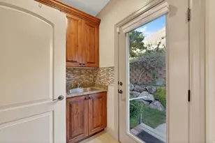 6623 S Hidden Ml Cv, Cottonwood Heights, UT 84121 - Photo 25