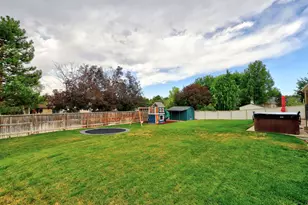 10318 S Silver Willow Dr, Sandy, UT 84070 - Photo 19