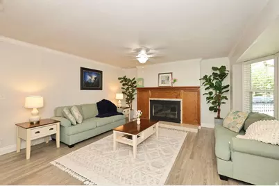 10318 S Silver Willow Dr, Sandy, UT 84070 - Photo 5