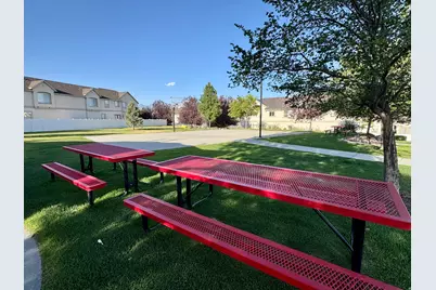 1538 W Wyngate Park Dr, South Jordan, UT 84095 - Photo 47