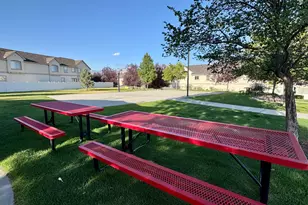1538 W Wyngate Park Dr, South Jordan, UT 84095 - Photo 47