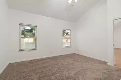 1538 W Wyngate Park Dr, South Jordan, UT 84095 - Photo 13