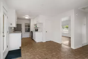 465 E 100 N, Pleasant Grove, UT 84062 - Photo 9