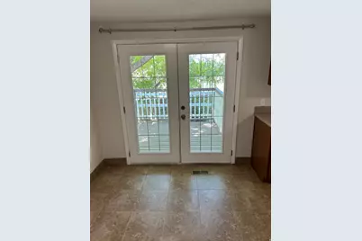 3226 W Meadow Wood Way S, Taylorsville, UT 84129 - Photo 9