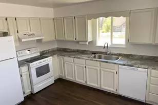 232 W 100 N, Vernal, UT 84078 - Photo 17