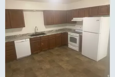 232 W 100 N, Vernal, UT 84078 - Photo 19