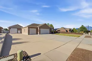 2918 W 8870 S, West Jordan, UT 84088 - Photo 3