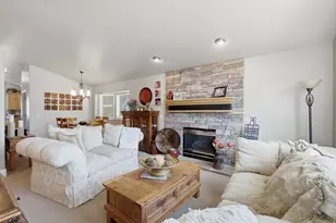 2918 W 8870 S, West Jordan, UT 84088 - Photo 9