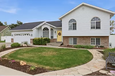 1039 W 1600 N, Lehi, UT 84043 - Photo 3