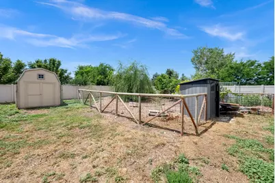 3233 W 1680 N, Clinton, UT 84015 - Photo 11