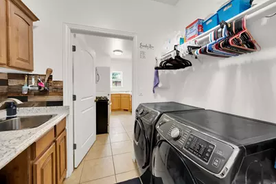 3233 W 1680 N, Clinton, UT 84015 - Photo 23
