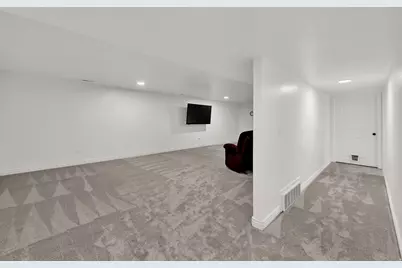 3233 W 1680 N, Clinton, UT 84015 - Photo 31