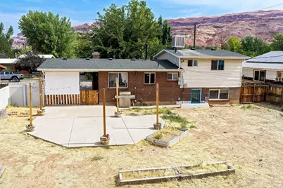 405 Wingate Ave, Moab, UT 84532 - Photo 9