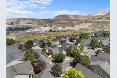 3720 W Cranberry Loop, Lehi, UT 84043 - Photo 37