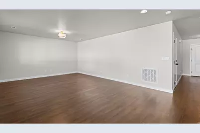 3146 S 2250 W, Syracuse, UT 84075 - Photo 17