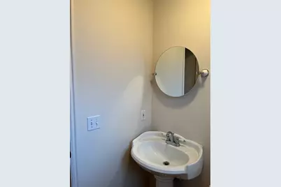 632 W 200 N, Salt Lake City, UT 84116 - Photo 9