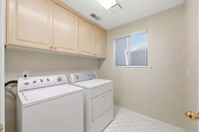 6699 Benecia Dr, Cottonwood Heights, UT 84121 - Photo 17