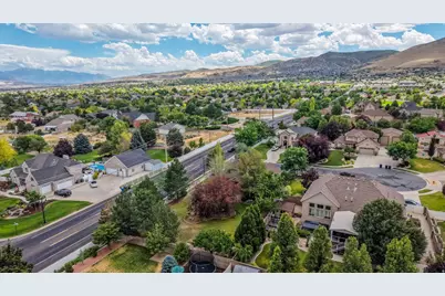 5614 W Draft Horse Ct, Herriman, UT 84096 - Photo 37