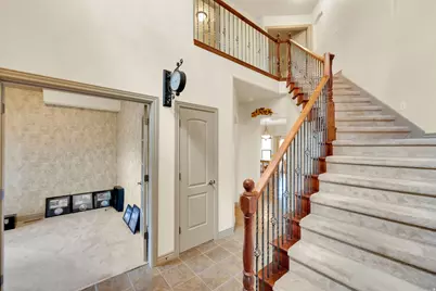 5614 W Draft Horse Ct, Herriman, UT 84096 - Photo 5