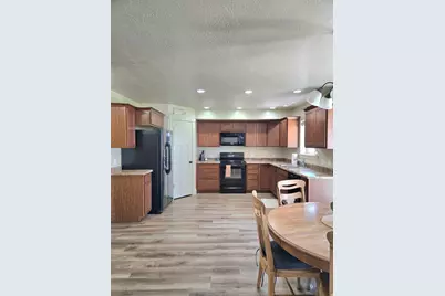 601 W 150 N #25, Springville, UT 84663 - Photo 5